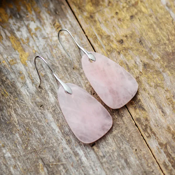 Boucles d'oreilles design trapézoïdal quartz rose - Image 4